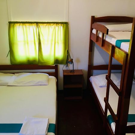 Guesthouse De Kleine Historie Paramaribo Luaran gambar