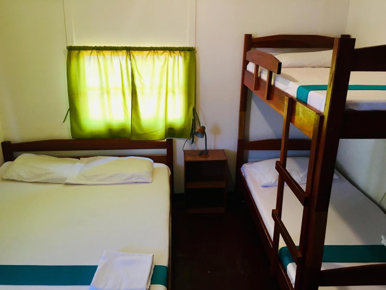 Guesthouse De Kleine Historie Paramaribo Luaran gambar