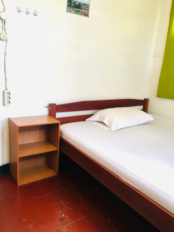 Guesthouse De Kleine Historie Paramaribo Luaran gambar